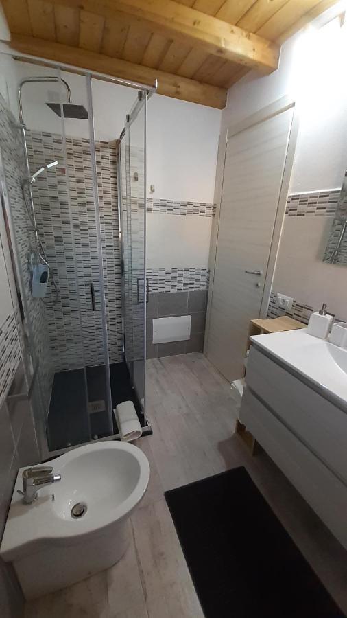 B&B U Punenti Ла Мадалена Екстериор снимка
